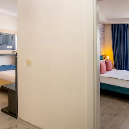 Royal Towers Lara Kemeragzi