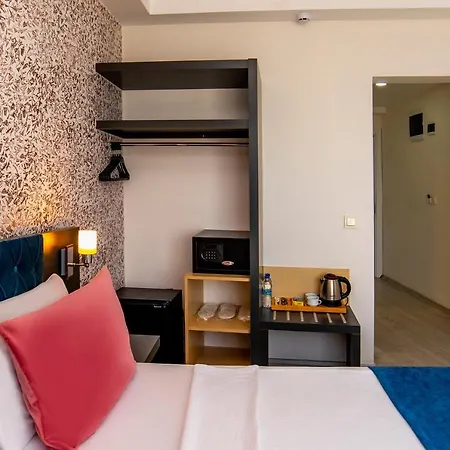 Royal Towers Lara * Kemeragzi