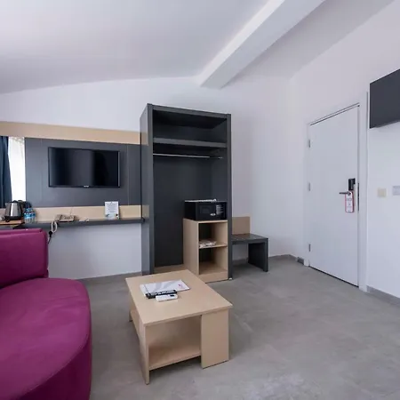 Royal Towers Lara * Kemeragzi