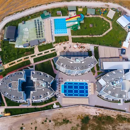 מלון Royal Towers Lara *