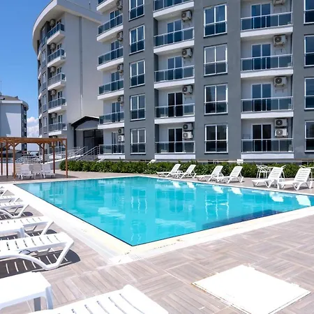 מלון Royal Towers Lara