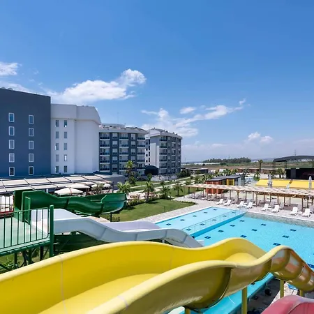 Royal Towers Lara