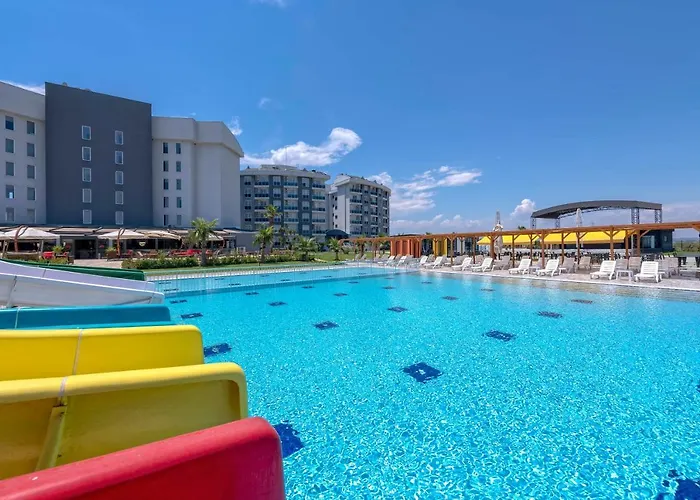 Royal Towers Lara Hotel Kemeragzi