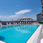 فندق Royal Towers Lara *