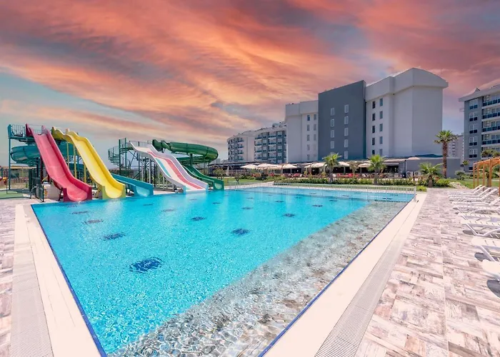 Royal Towers Lara 酒店 Kemeragzi